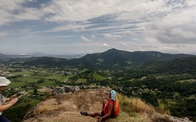 TRILHAS INFALTABLES EN GAROPABA: Pedra Blanca Art 1 de 3